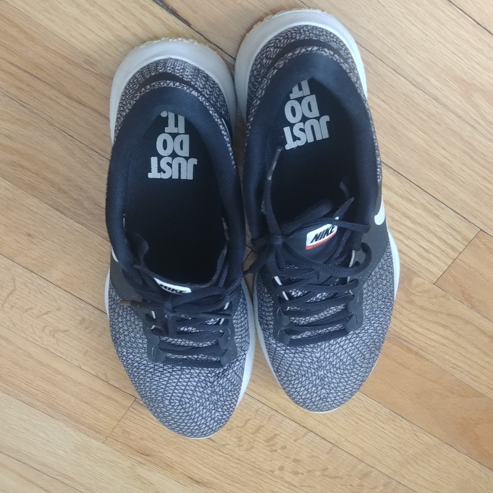Nike sneakers - Picture 7 of 7